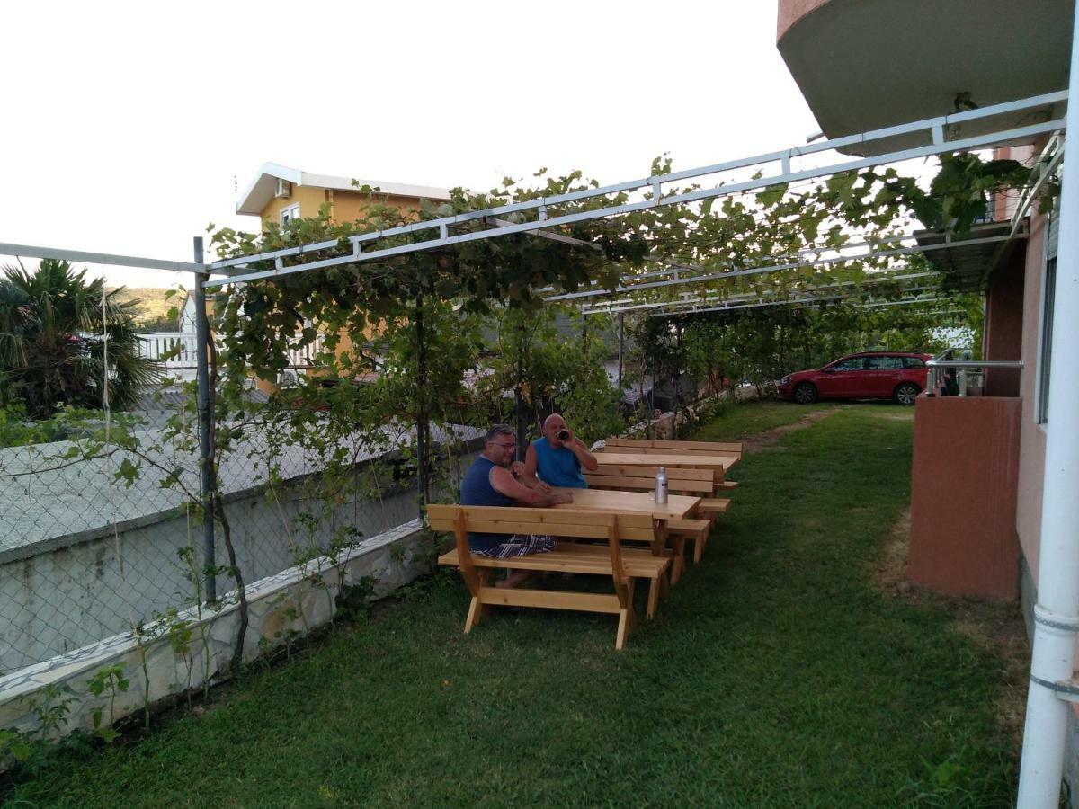 Apartments Music Sutomore Exterior foto